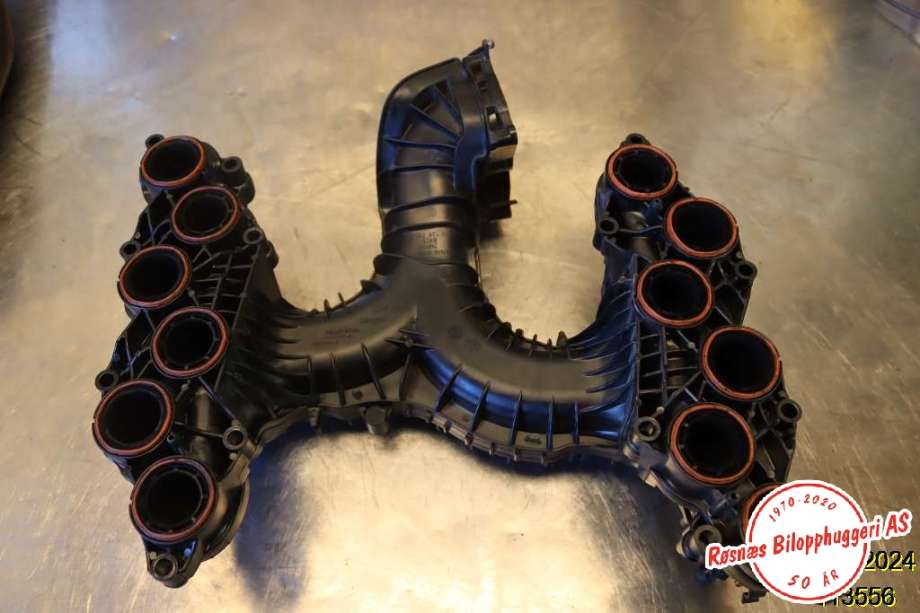 Manifold innsug til Audi A6 2014-2018 (Type IV, Fase 2) (C7) (C7) (AUDI|059 129 711 CS|)