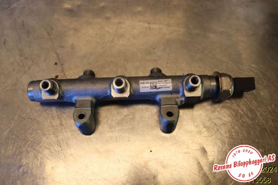 Dyseskinne (fuelrail) til Audi A6, 2014-2018 (Type IV, Fase 2) (C7) (C7) (AUDI|059 130 089 CS)