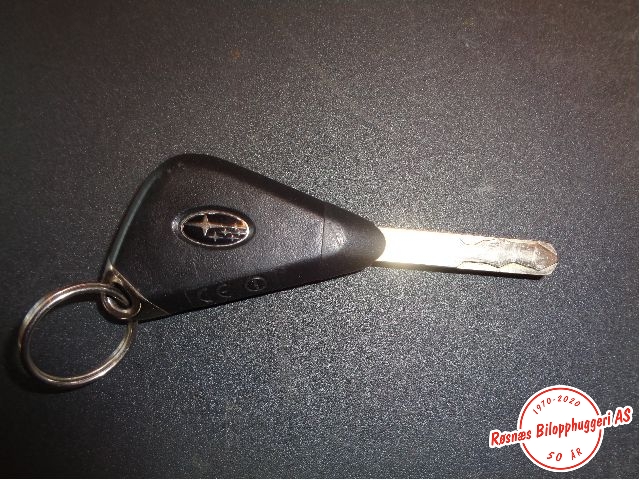 Nøkkel til Subaru Legacy 2003-2007 (Type IV, Fase 1) (SUBARU|)