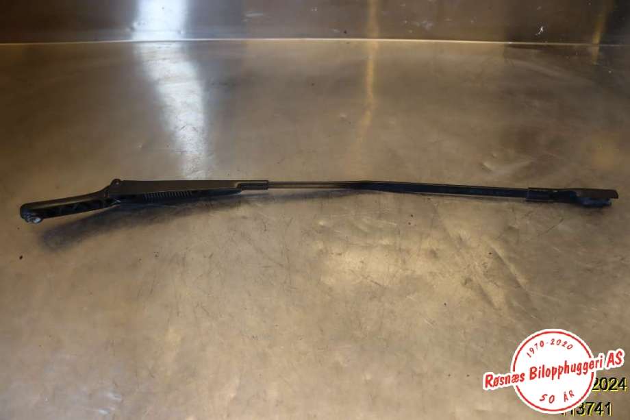 Viskerarmer frontrute til Audi A6, 2014-2018 (Type IV, Fase 2) (C7) (C7) (AUDI|4G1 955 408 D)