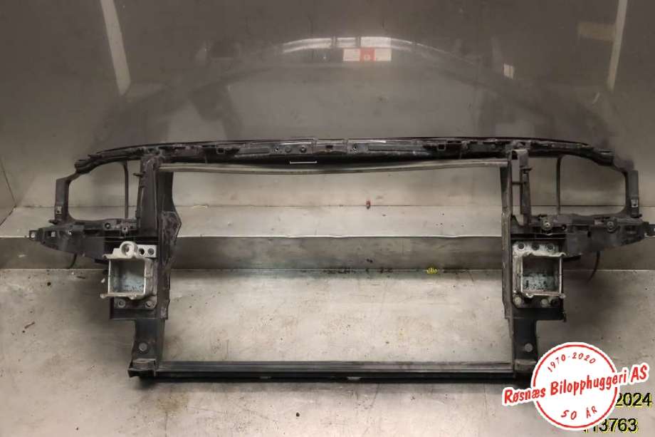 Frontplate til Audi A8, 2003-2010 (Type II) (AUDI|4E0 805 594 C)