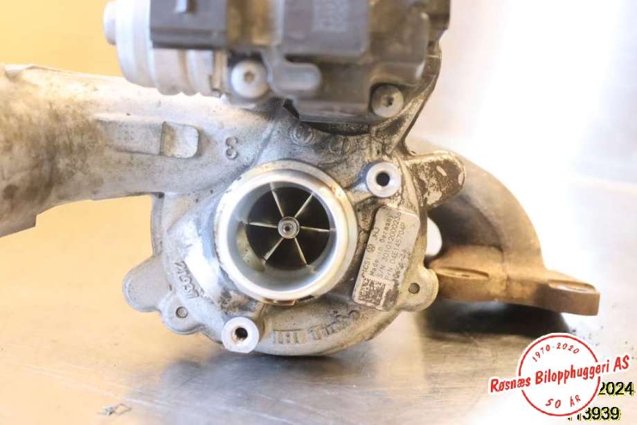 Turbo til VW Golf VII 2012-2017 (Fase 1)  (VOLKSWAGEN||04E 145 721 FX)