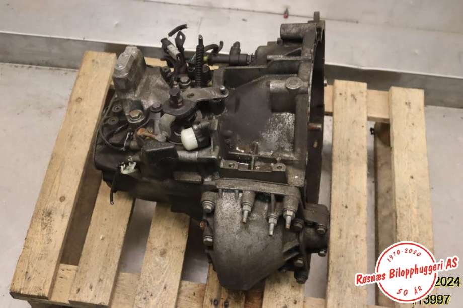 Girkasse manuell 6-trinn til Citroën Jumpy 2016-->> (Type III) (CITROEN|98 195 856 80|16 123 445 80|CP (15X67) MB51)