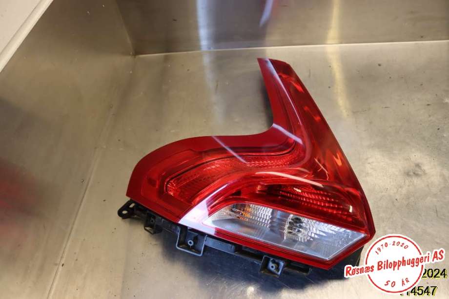 Baklykt venstre til Volvo V40, 2012-2019  (VOLVO|31395844)