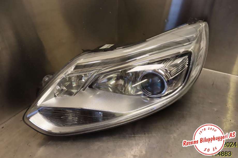 Frontlykt venstre halogen til Ford Focus, 2011-2014 (Type III, Fase 1)  (FORD|BM51-13D155-AH)