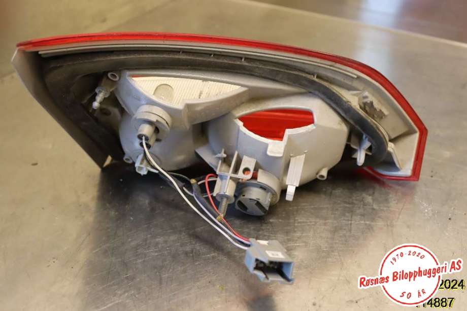 Baklykt høyre indre til Ford Focus 2011-2014 (Type III, Fase 1) (FORD|BM51-13A602-DC|)