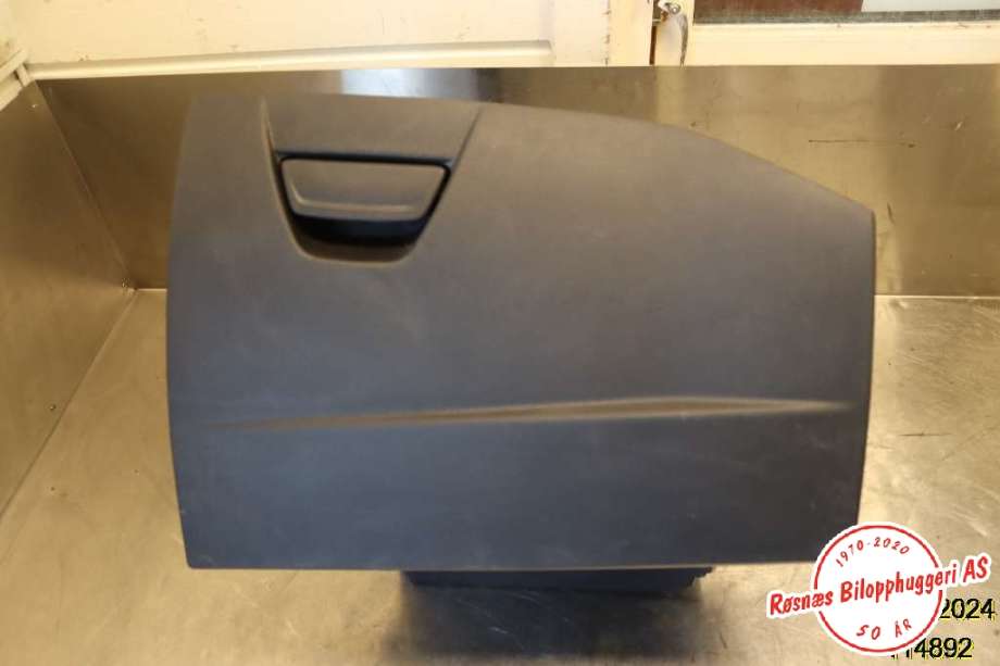Hanskerom til Ford Focus, 2011-2014 (Type III, Fase 1)  (FORD|)