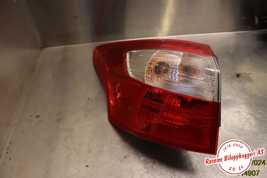 Baklykt venstre til Ford Focus, 2011-2014 (Type III, Fase 1)  (FORD|BM51-13405-HF)