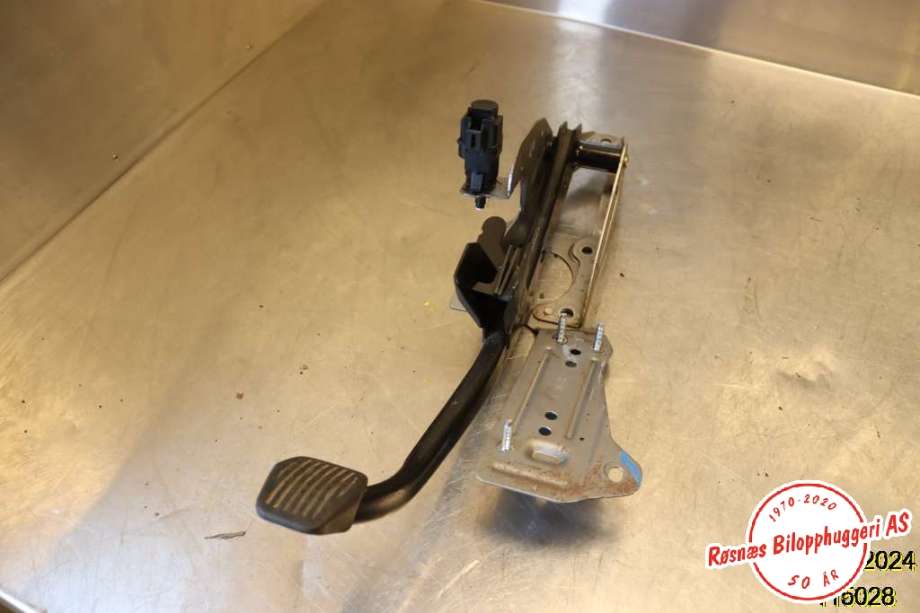 Pedal gass/brems/clutch til Volvo V50, 2007-2012 (Fase 2)  (VOLVO|4M51-2467-AR)