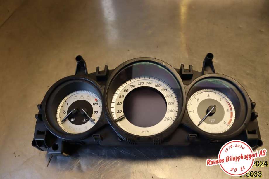 Speedometer til Mercedes C-Klasse, 2011-2014 (Fase 2) (W204) (W204) (MERCEDES|A 204 900 24 08)