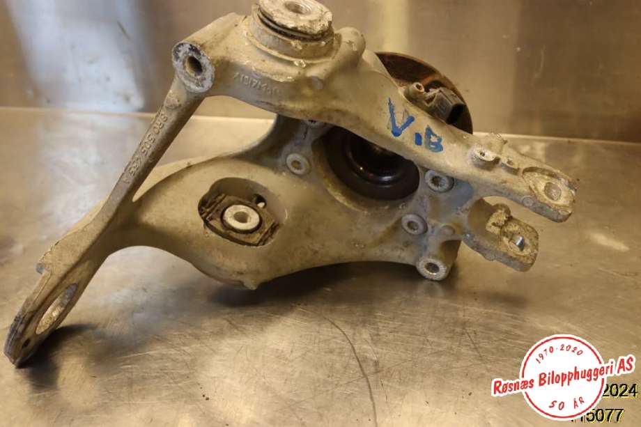 Hjulspindel venstre bak til Audi Q5 2008-2012 (Type I, Fase 1)  (AUDI S-LINE|8R0 505 431 C|)