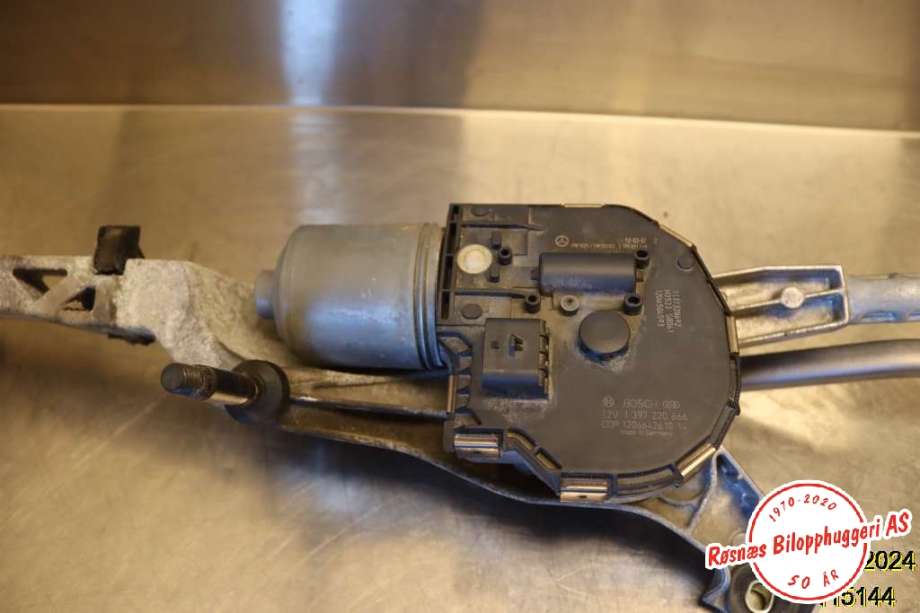 Viskermotor frontrute til Mercedes C-Klasse 2011-2014 (Fase 2) (W204) (W204) (MERCEDES||1397220666)