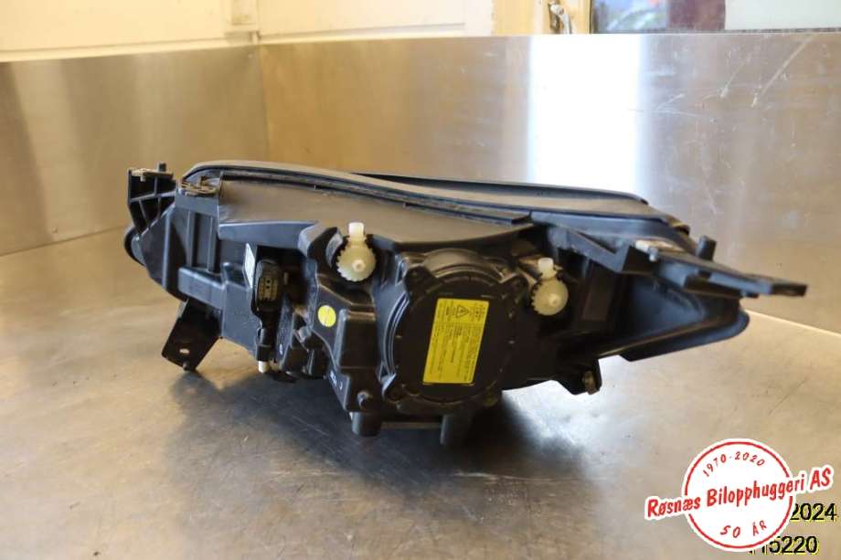 Frontlykt høyre halogen til Opel Ampera-e 2017-->> (Type II) (OPEL|42573528|)