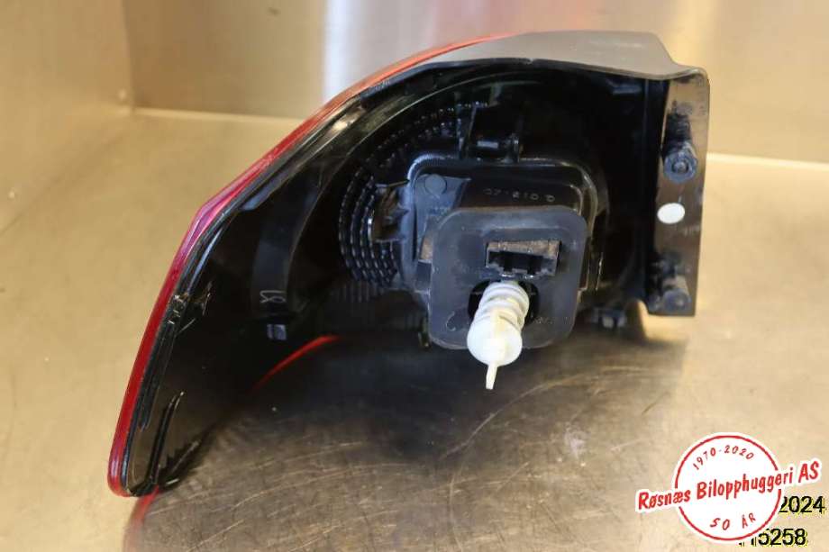 Baklykt høyre til VW Golf VI 2008-2012  (VOLKSWAGEN|5K0 945 096 N|)