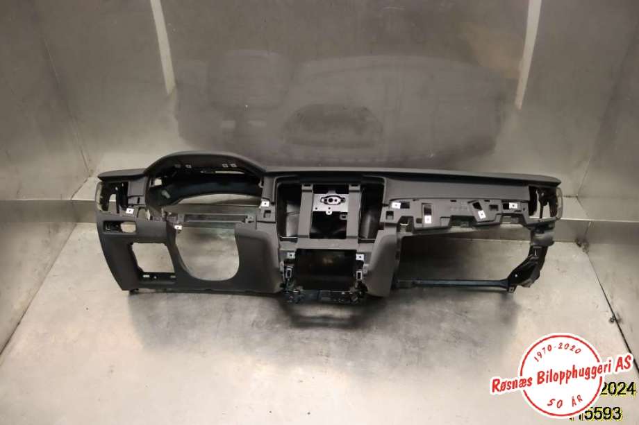 Dashbord til Volvo V90 / V90 CC / S90, 2016-->> (VOLVO|)