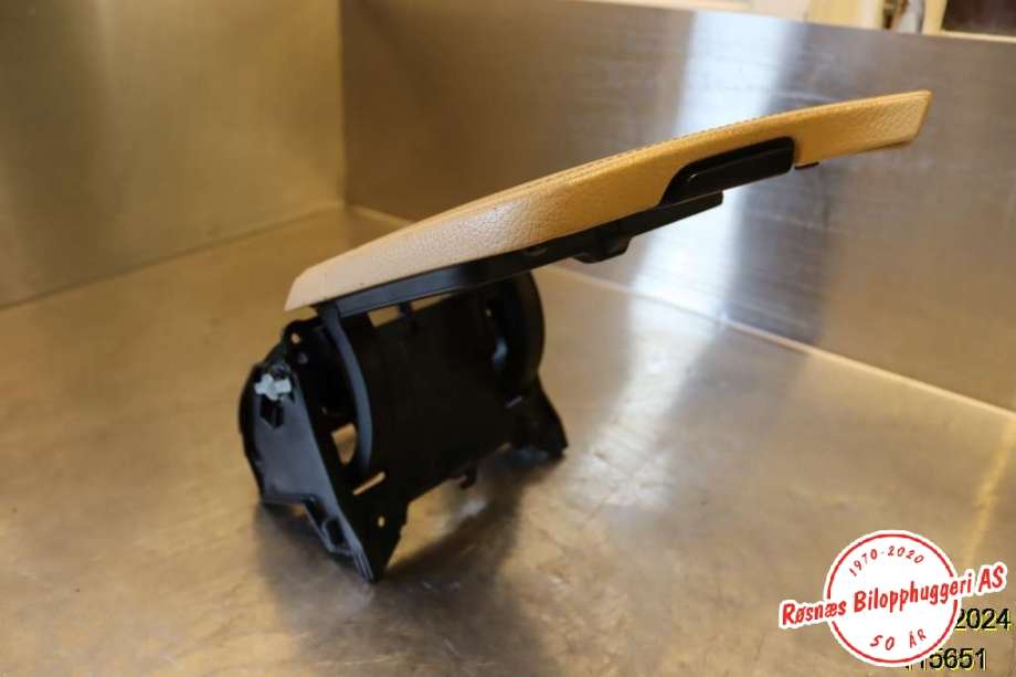 Sete armlene lokk til Volvo V90 / V90 CC / S90 2016-->>  (VOLVO|31420995|)