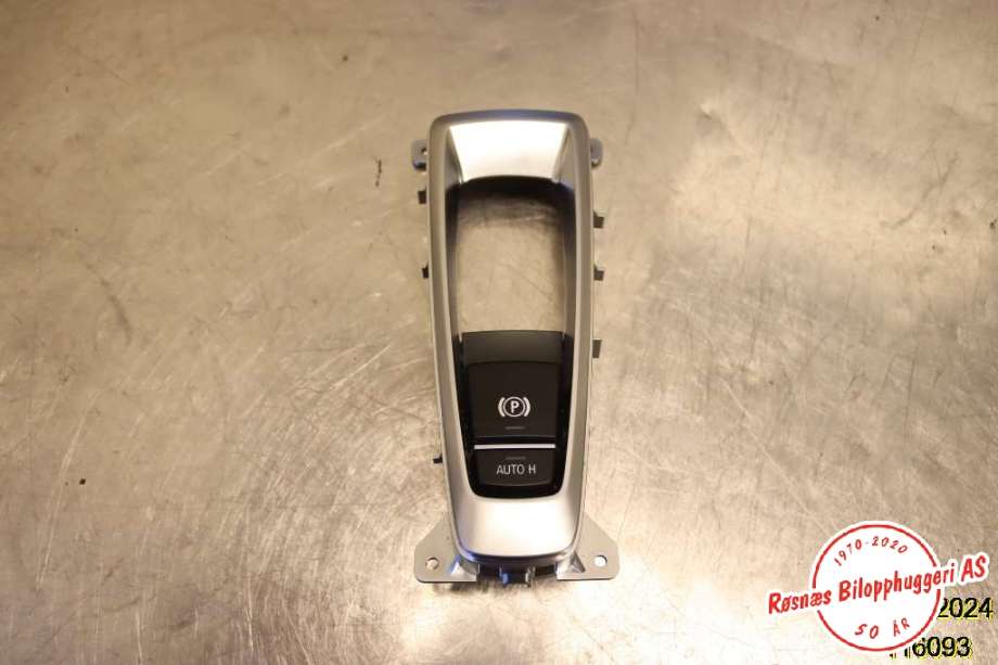 Bryter elektrisk håndbrekk/parkbrems til BMW X5 2013-2018 (F15) (F15) (BMW|61 31 9 385 028|)