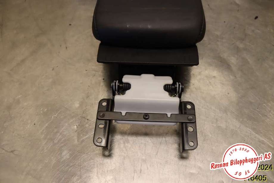 Sete armlene lokk til Toyota RAV4 2016-2019 (Type IV, Fase 2)  (TOYOTA|)
