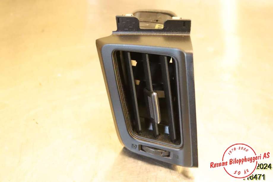 Dashbord friskluftdyse til Toyota RAV4, 2016-2019 (Type IV, Fase 2)  (TOYOTA|)