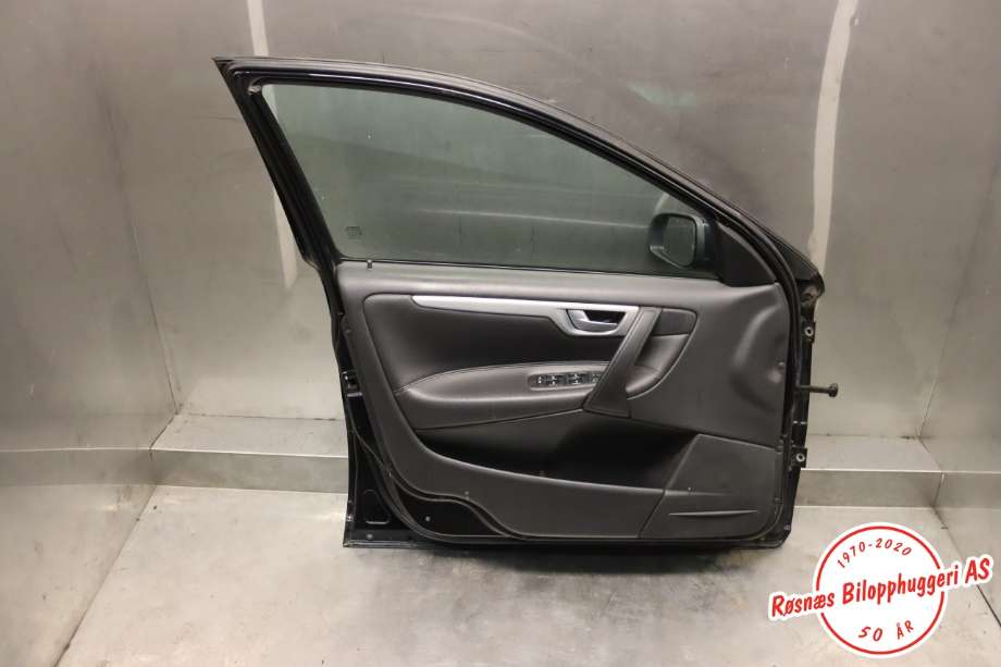 Dør venstre foran til Volvo V70 2005-2007 (Type II, Fase 2)  (VOLVO|)