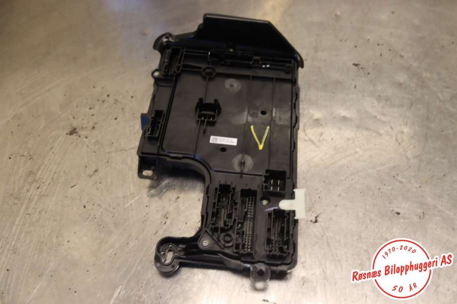 Styreenhet comfort (BCM) til Tesla Model 3, 2018-2023 (Fase 1) (TESLA|1497850-00-D)