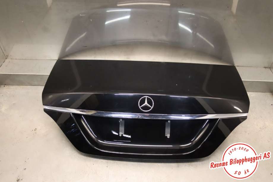 Bakluke sedan til Mercedes CLS, 2011-2017 (C218) (C218) (MERCEDES|A 218 750 00 75)