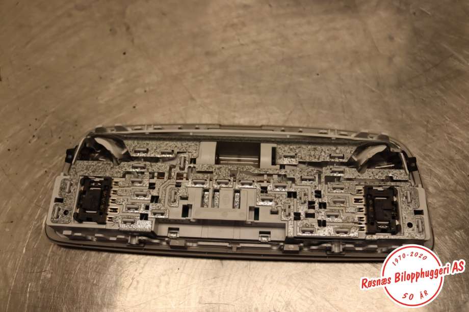 Taklyspanel til Mercedes CLS 2011-2017 (C218) (C218) (MERCEDES|A 212 820 50 01|)