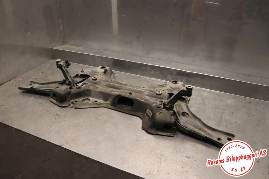 Travers foran hoved til Peugeot 308 2013-2021 (Type II)  (PEUGEOT|96 770 718 80|)