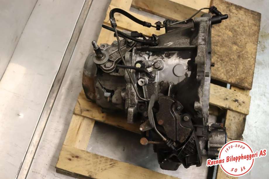 Girkasse manuell til Peugeot Partner 2008-2015 (Type II, Fase 1)  (PEUGEOT|16 107 064 80|)