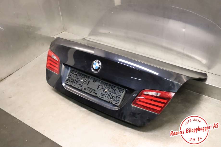 Bakluke sedan til BMW 5-Serie 2010-2017 (F10/F11) (F10/F11) (BMW|41 62 7 240 552|)