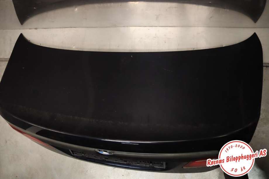 Bakluke sedan til BMW 5-Serie 2010-2017 (F10/F11) (F10/F11) (BMW|41 62 7 240 552|)