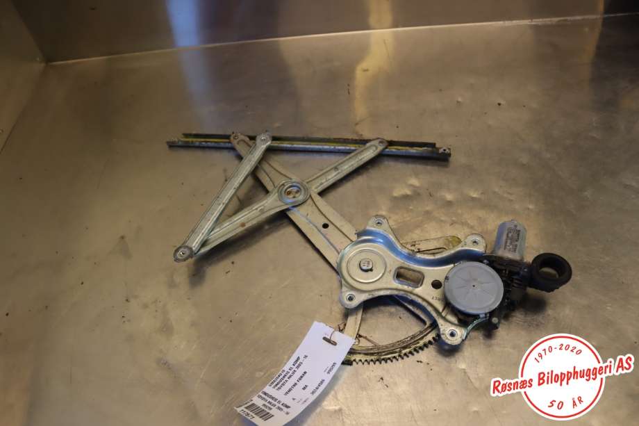 Ruteheis venstre til Toyota Hilux, 2006-2011  (TOYOTA|698020K010)