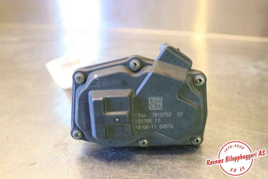 Spjeldhus til BMW 5-Serie 2010-2017 (F10/F11) (F10/F11) (BMW|1354 7810752 02|)