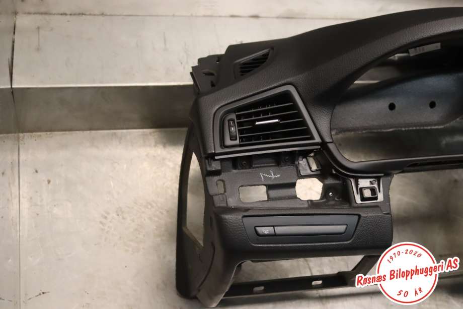 Dashbord til BMW 5-Serie 2010-2017 (F10/F11) (F10/F11) (BMW|51 45 9 207 406|)