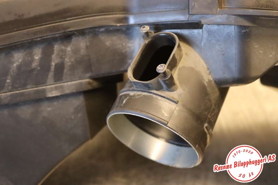 Luftfilterboks til BMW 1-Serie 2011-2015 (Fase 1) (F20/F21) (F20/F21) (BMW|13 71 8 507 313|)