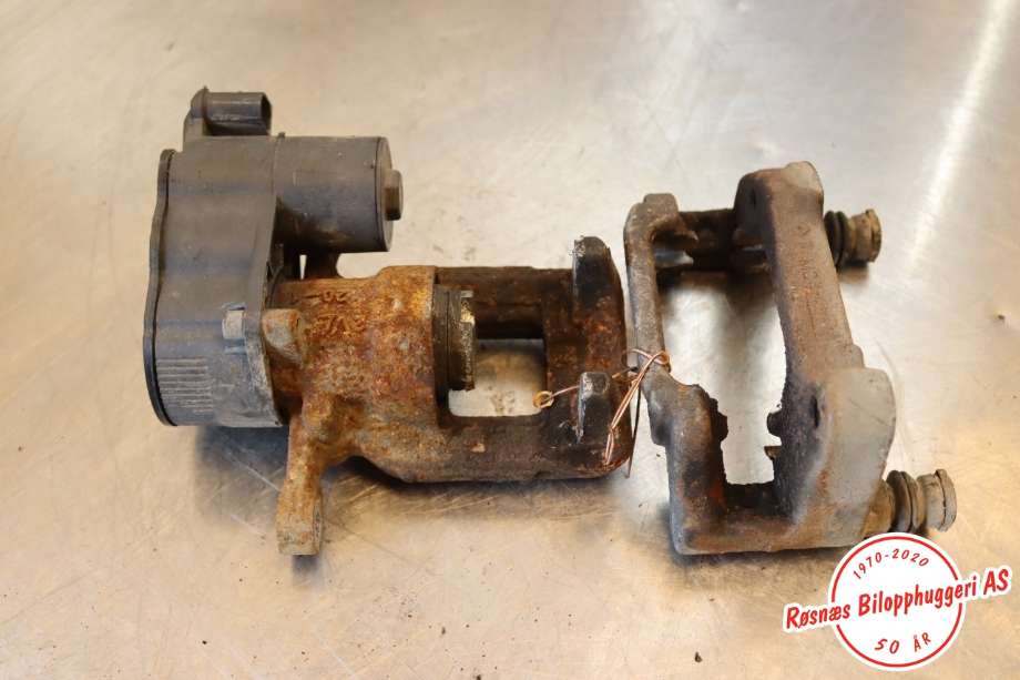 Bremsecaliper venstre bak til Peugeot Partner, 2019-->> (Type III)  (PEUGEOT|16 089 988 80)
