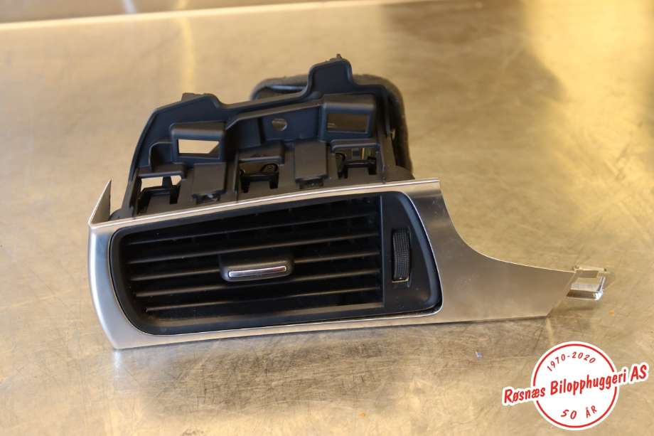 Dashbord friskluftdyse til Audi A6, 2011-2014 (Type IV, Fase 1) (C7) (C7) (AUDI|4G1 820 901)