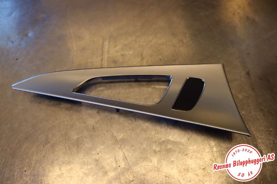 Diverse deler til Audi A6, 2011-2014 (Type IV, Fase 1) (C7) (C7) (AUDI|4G0 867 419 B)