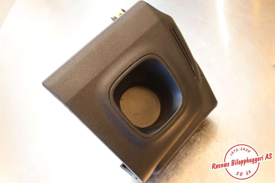 Dashbord koppholder til Peugeot Partner 2019-->> (Type III)  (PEUGEOT||9817017577)