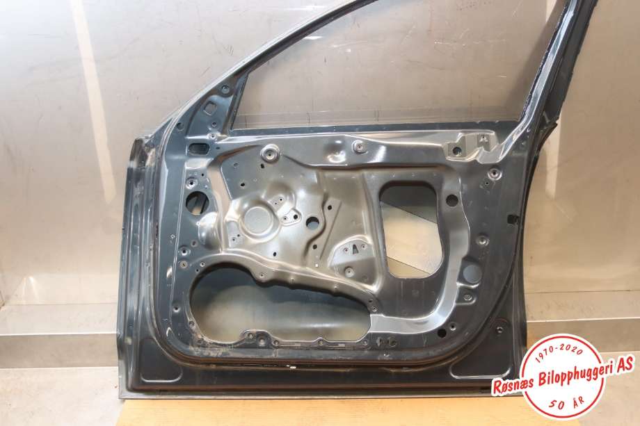 Dør høyre foran til Audi A6 2011-2014 (Type IV, Fase 1) (C7) (C7) (AUDI|4G0 831 052|)