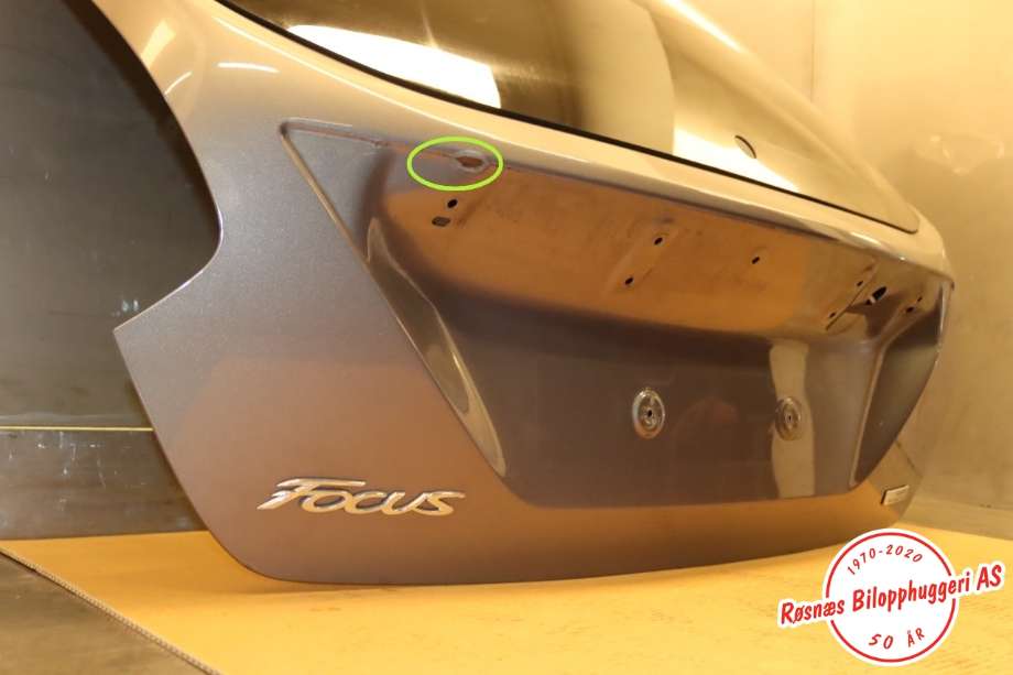 Bakluke combi til Ford Focus 2011-2014 (Type III, Fase 1) (FORD|PBM51-A40410-AE|)