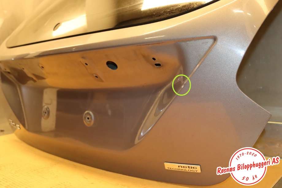 Bakluke combi til Ford Focus 2011-2014 (Type III, Fase 1) (FORD|PBM51-A40410-AE|)