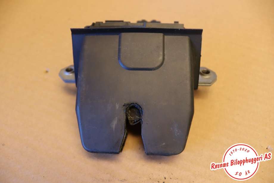 Baklukelås til Ford Focus 2011-2014 (Type III, Fase 1)  (FORD|8M51-R442A66-DC|)