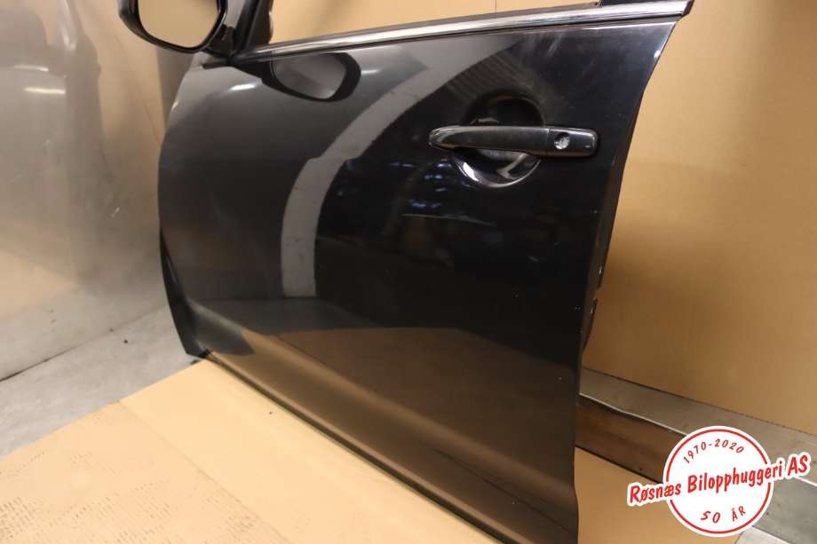 Dør venstre foran til Mitsubishi Outlander 2010-2012 (Type II, Fase 2)  (MITSUBISHI|5700B387|)