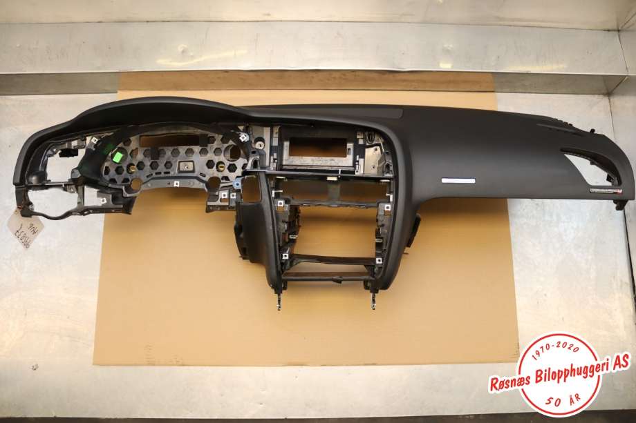 Dashbord til Audi A5, 2007-2016 (Type I) (AUDI|8T1 857 003 C)