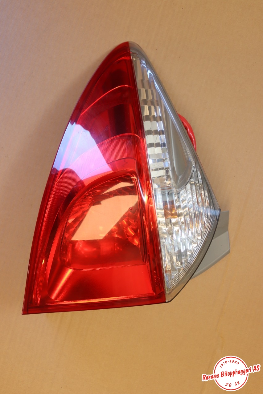 Baklykt venstre til Toyota Verso-S, 2011-2015 (COMBI) (COMBI) (TOYOTA|8156152730)