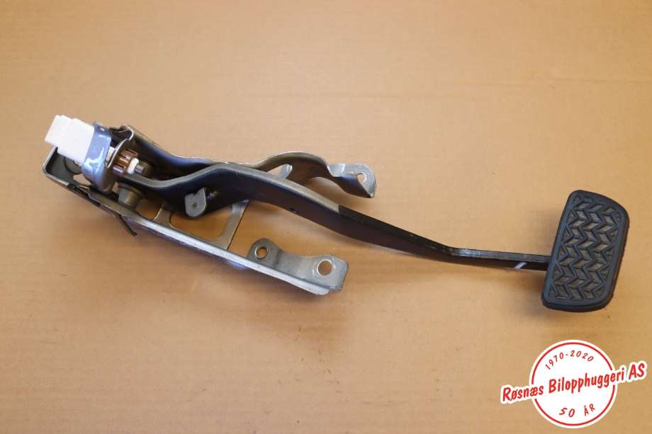 Pedal gass/brems/clutch til Toyota Verso-S 2011-2015 (COMBI) (COMBI) (TOYOTA|4710152320|)