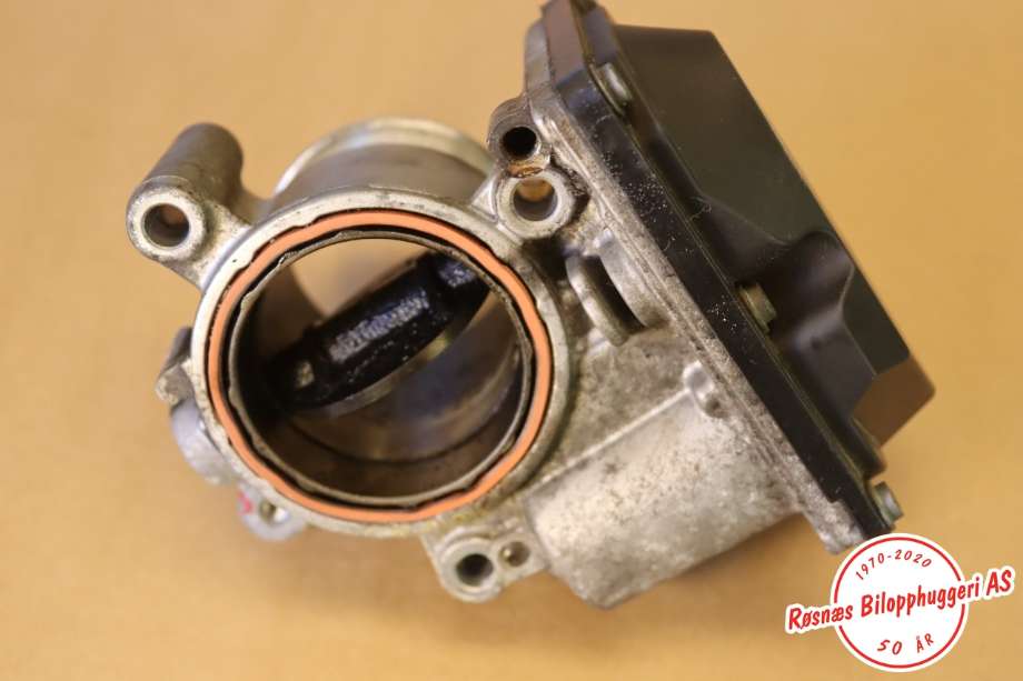 Spjeldhus til Audi A5 2007-2016 (Type I)  (AUDI||03L128063R)