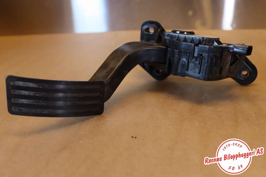 Pedal gass til VW Amarok 2022-->> (Type II)  (VOLKSWAGEN||NU5T-14G650-KAF)