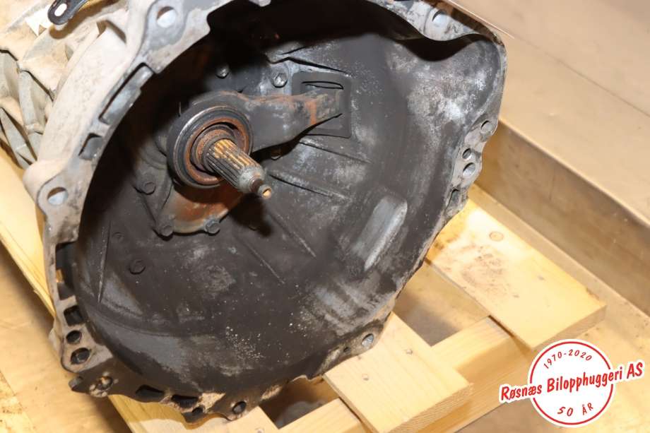 Girkasse manuell til Toyota Hiace 2007-2012 (Fase 3)  (TOYOTA|3303026A60|)